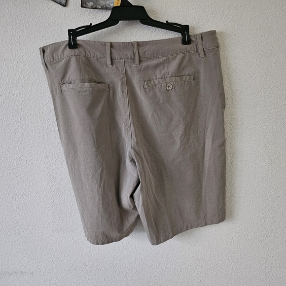 Swiss Tech Men's Active Wear Short Pants Size 36. - Picture 7 of 15
